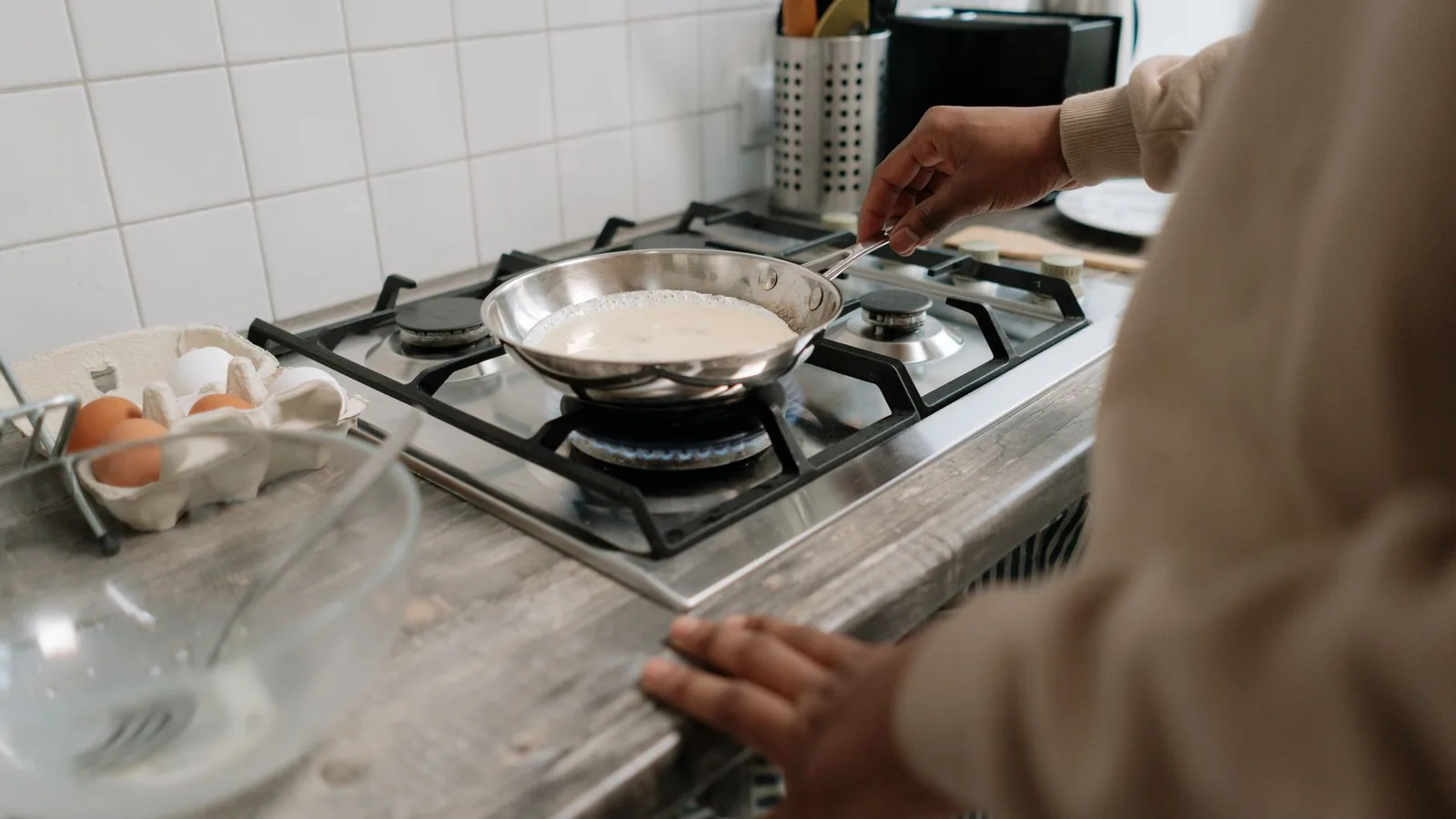Gas Stove Repair in Abu Dhabi, Al Haram Electrical Appliances Repairs Shop technician, Abu Dhabi