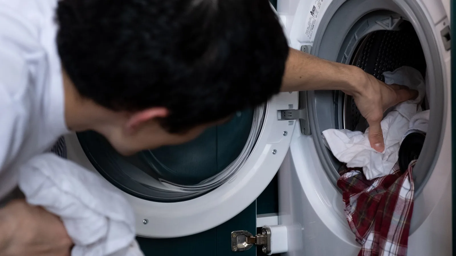 Washing Machine Repair in Abu Dhabi, Al Haram Electrical Appliances Repairs Shop technician, Abu Dhabi
